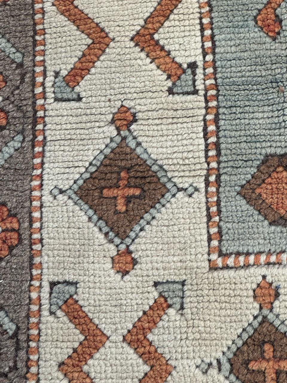 Bobyrug’s nice vintage Turkish rug For Sale 3