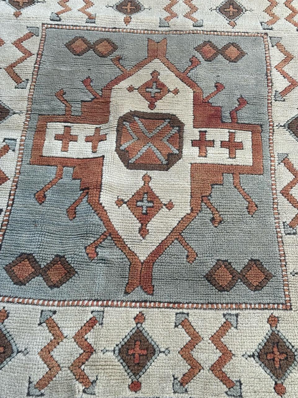 Bobyrug’s nice vintage Turkish rug For Sale 4