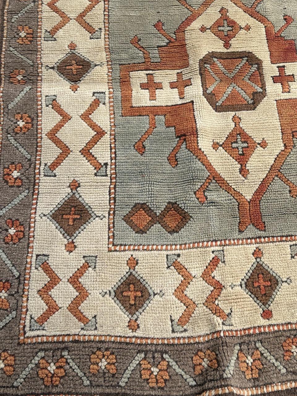 Hand-Knotted Bobyrug’s nice vintage Turkish rug For Sale