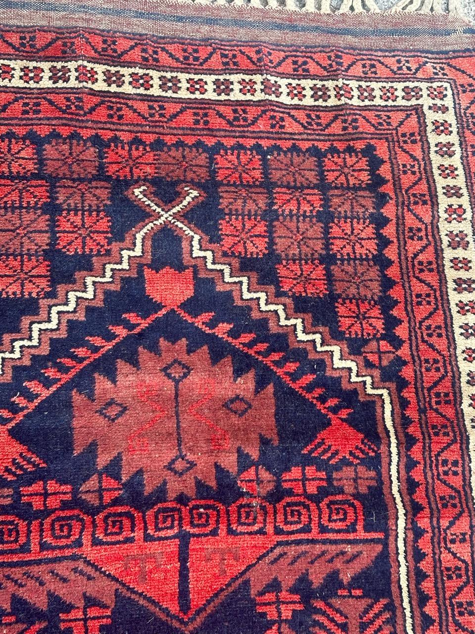 Bobyrug’s nice vintage Turkish rug  For Sale 2