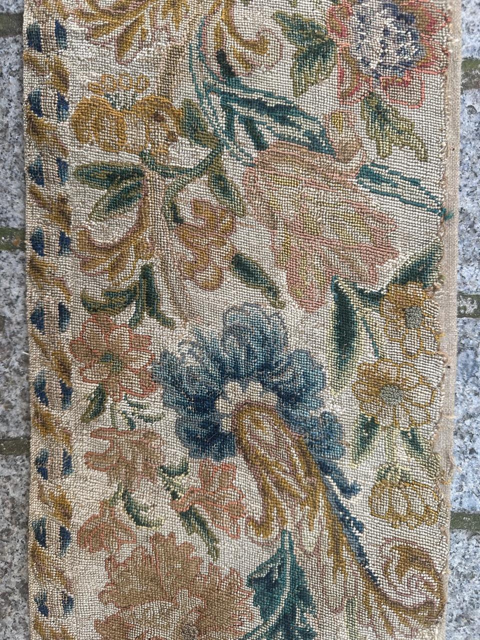 Bobyrugs hübsches Fragment einer französischen Nadelspitze aus dem 18. (Aubusson) im Angebot