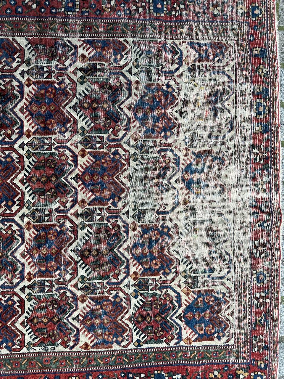 Bobyrugs hübscher antiker Afshar-Teppich in Notlage (Stammeskunst) im Angebot