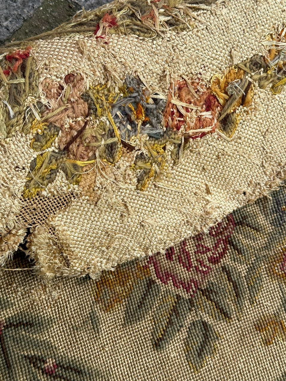 Bobyrug's hübscher antiker französischer Nadelspitze-Stuhlbezug Wandteppich  im Angebot 11