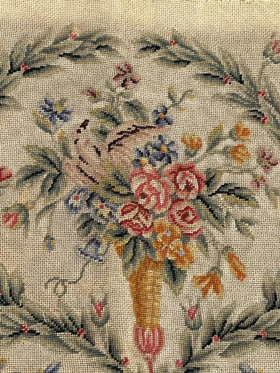 Tapisserie à l'aiguille Bobyrug's pretty antique French needlepoint chair cover tapestry  en vente