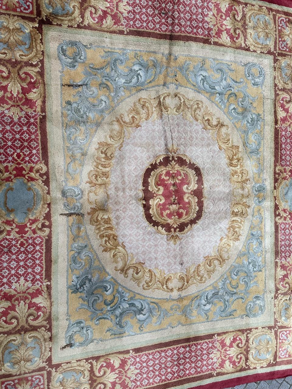 Wonderful large Savonnerie rug with beautiful floral design in style of  Louis XVI and beautiful colours with blue, green, yellow, brown, purple and white, entirely hand knotted with wool on cotton and jute foundation,

✨✨✨
