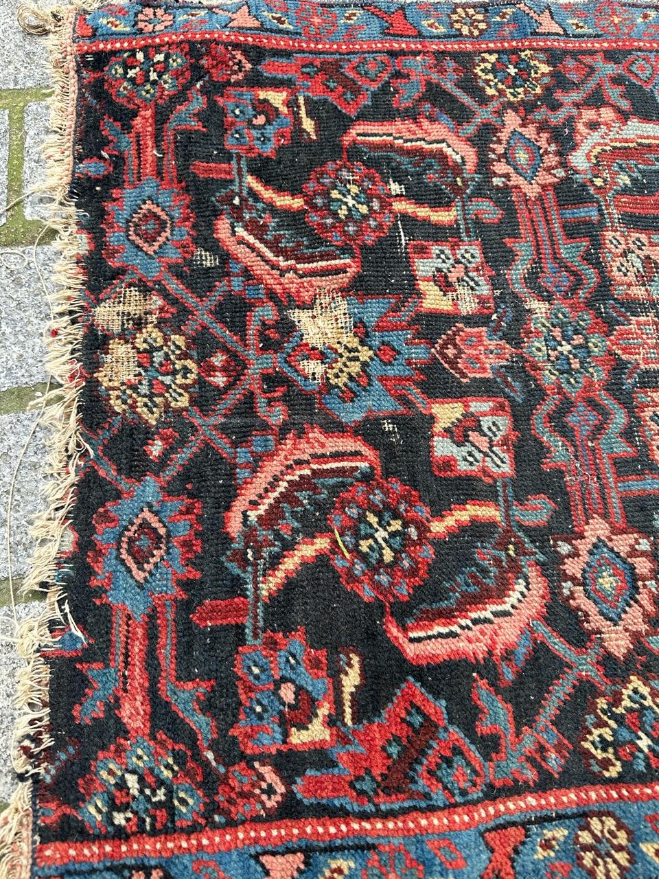 Bobyrug’s pretty antique little malayer fragment rug  In Fair Condition For Sale In Saint Ouen, FR