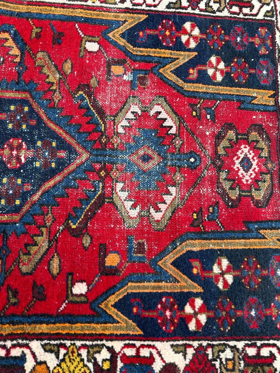 Bobyrugs hübscher antiker Mazlaghan-Teppich (Asiatisch) im Angebot