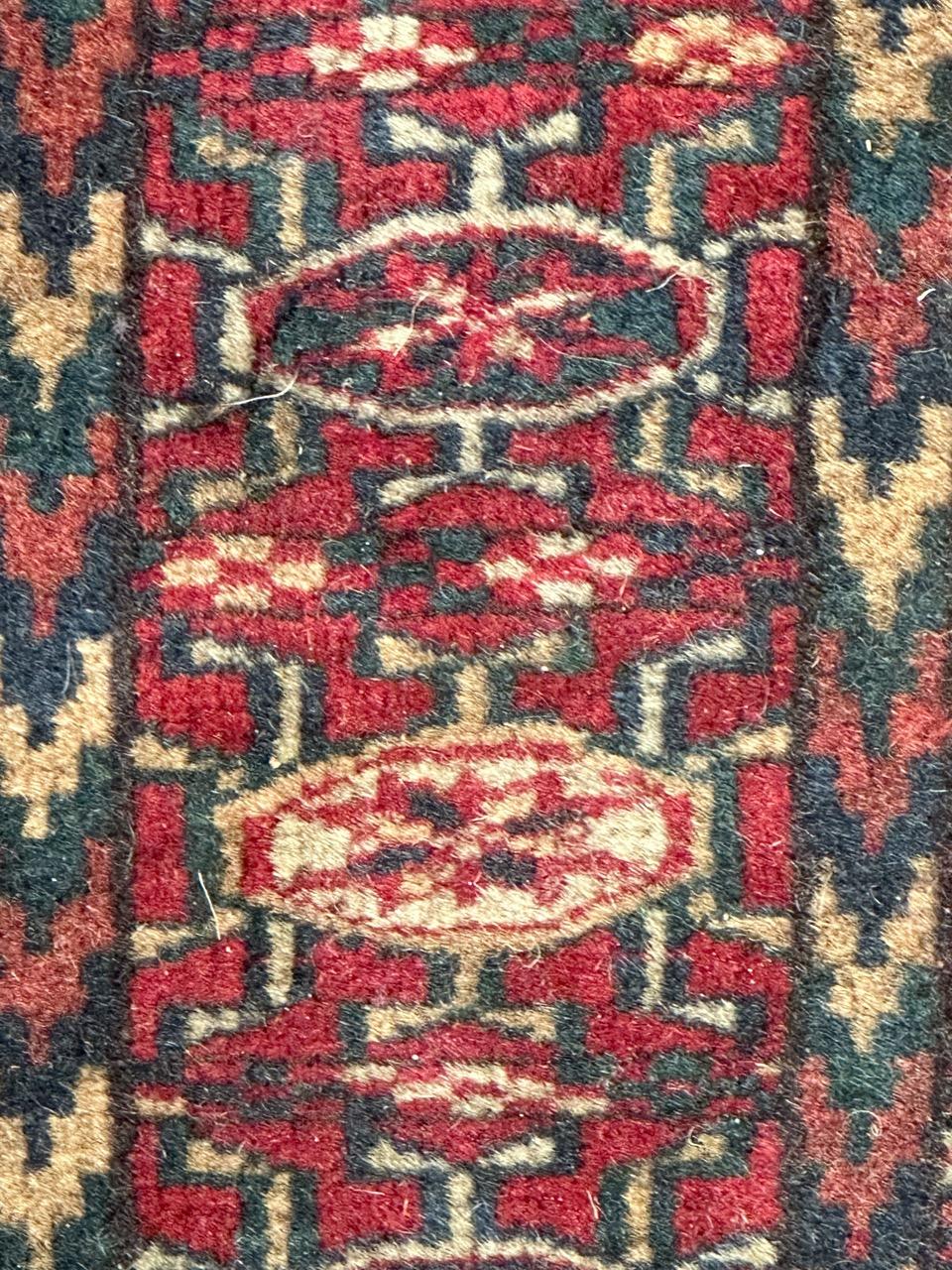 Bobyrugs hübscher antiker Bokhara-Teppich in Notlage  im Angebot 2