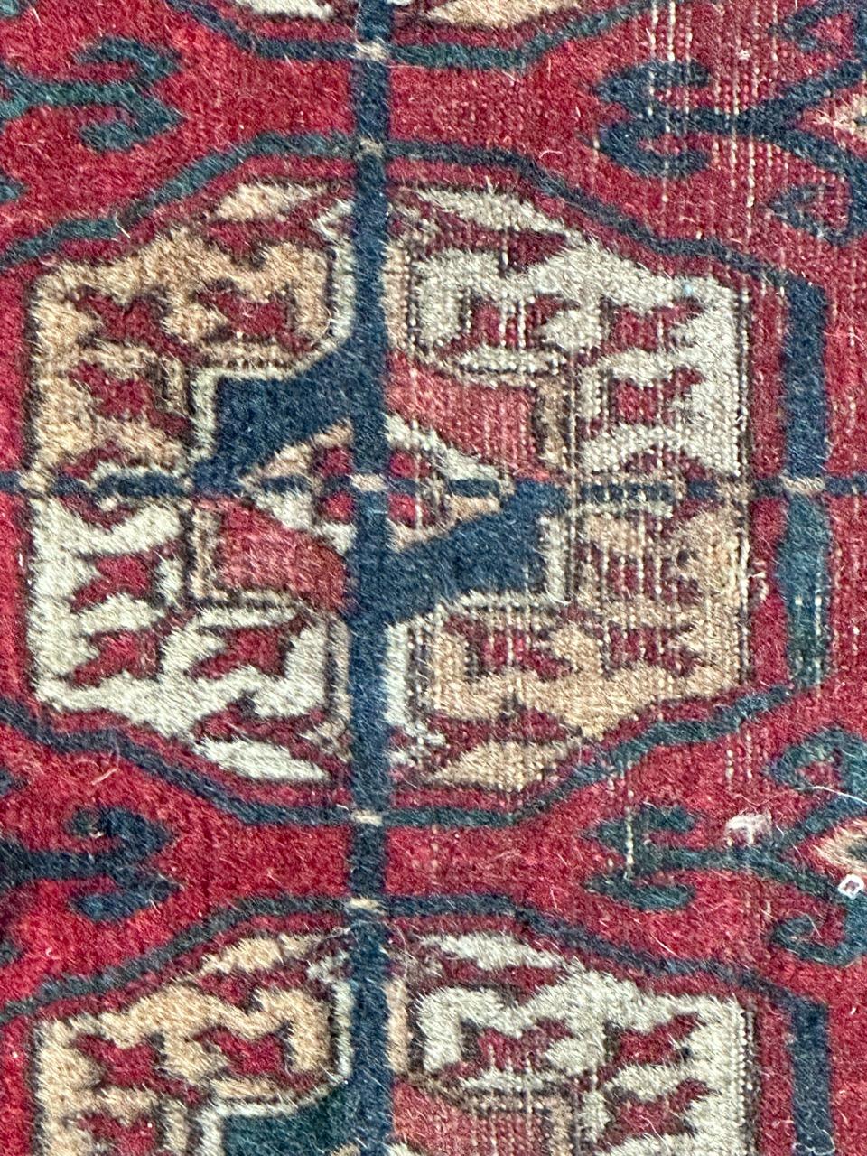 Bobyrugs hübscher antiker Bokhara-Teppich in Notlage  im Angebot 4
