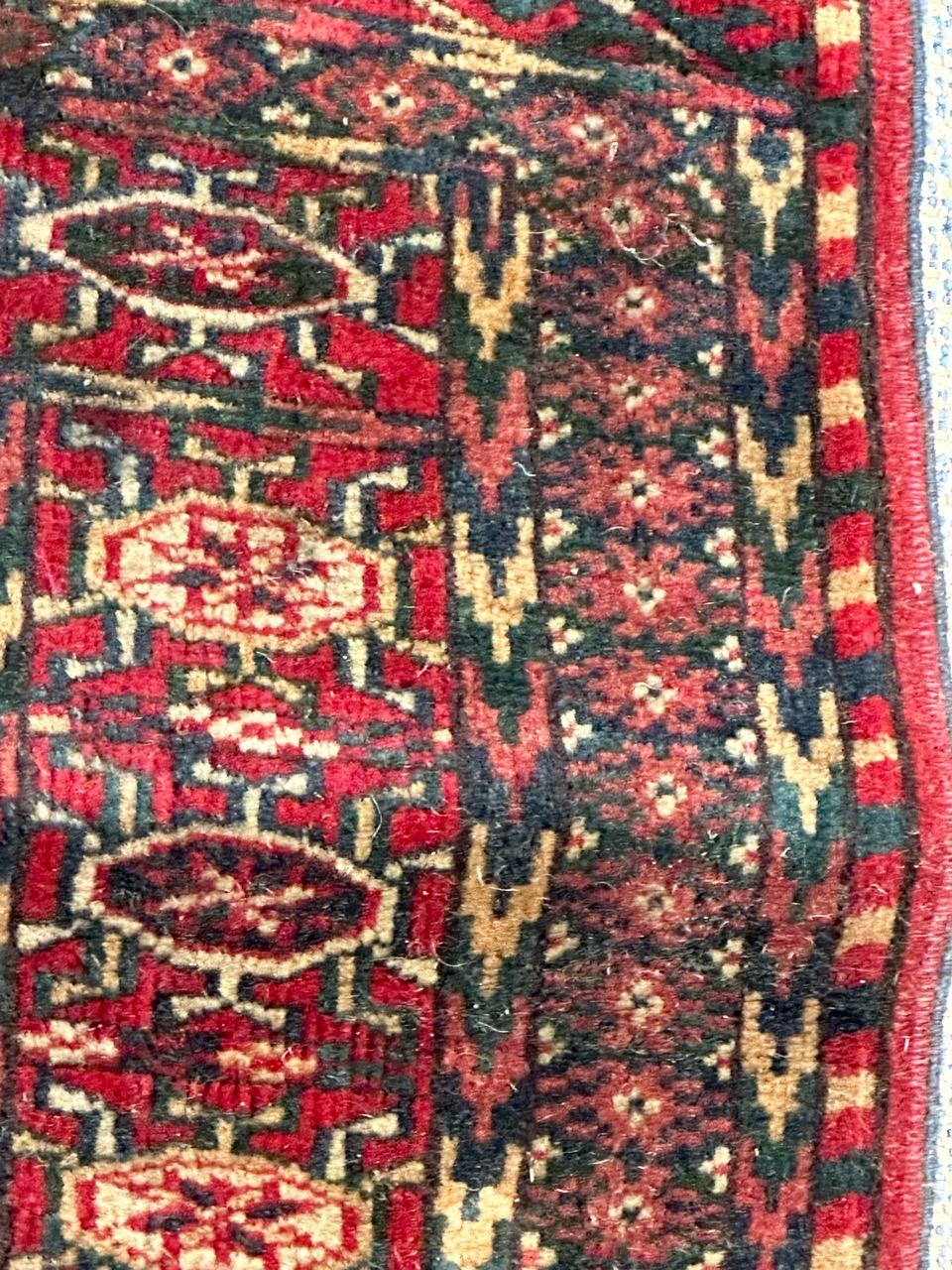 Bobyrugs hübscher antiker Bokhara-Teppich in Notlage  im Angebot 8
