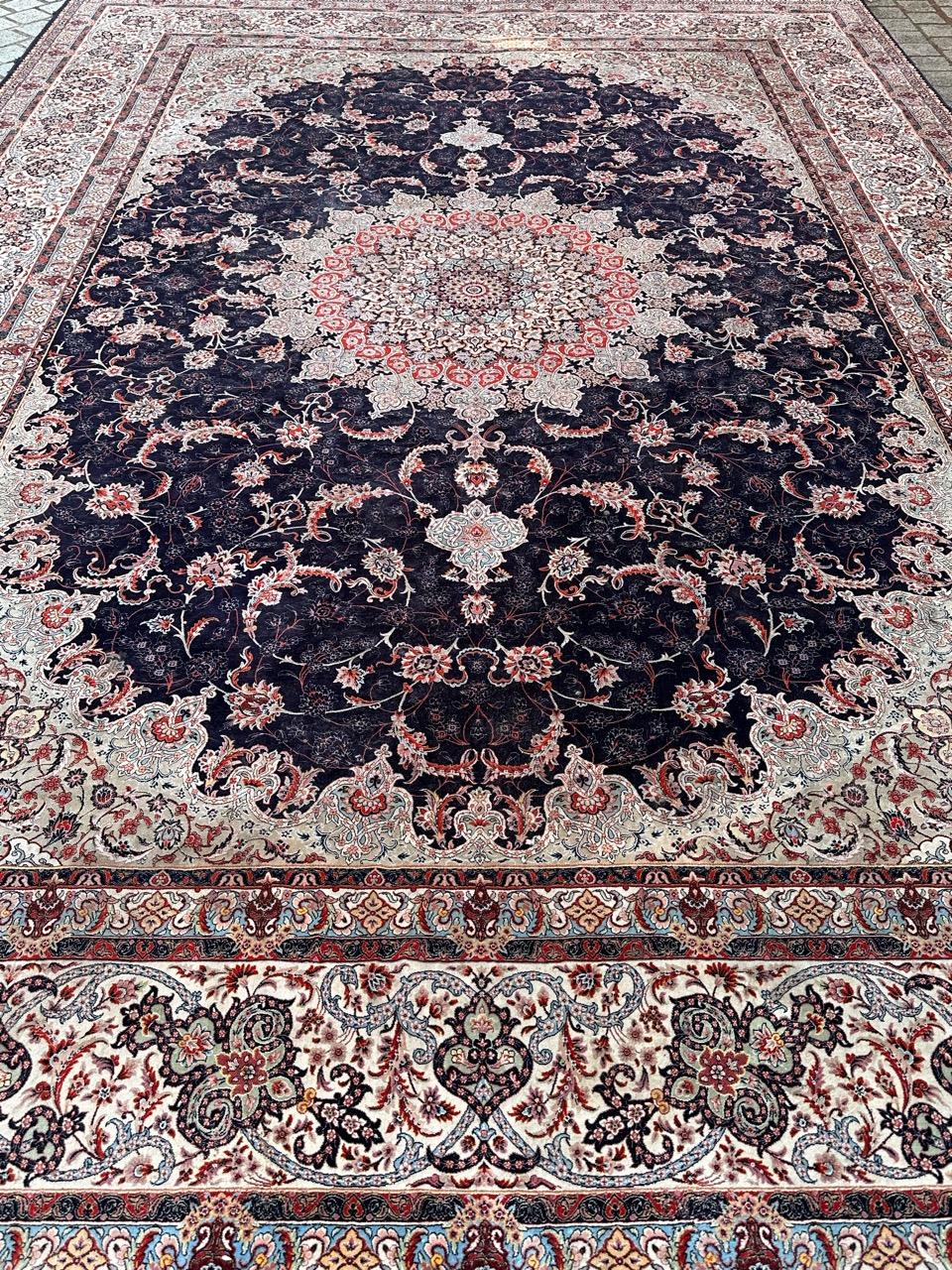 Bobyrug’s pretty large Tabriz design rug For Sale 7