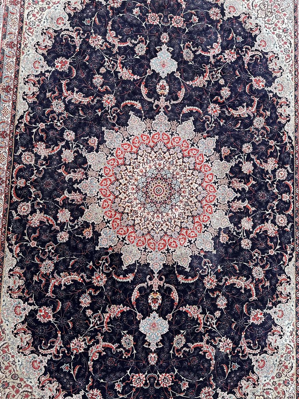 Sehr schöner großer Tabriz-Design-Teppich mit schönem Blumenmuster und schönen Farben, hergestellt mit mechanischen Methoden mit Wolle.

✨✨✨
