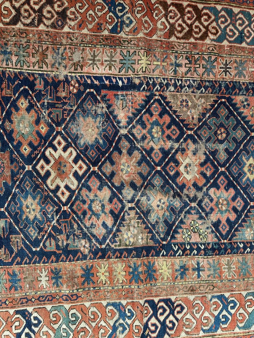 Le joli tapis shirvan caucasien de la fin du XIXe siècle de Bobyrug en vente 8