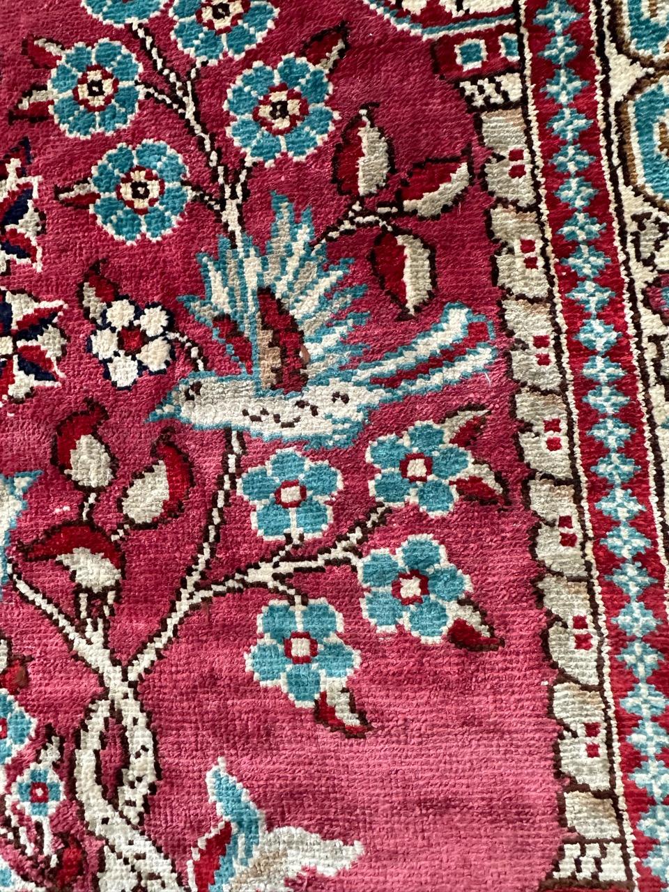 Bobyrug’s pretty little Turkish silk Istanbul rug  In Good Condition For Sale In Saint Ouen, FR