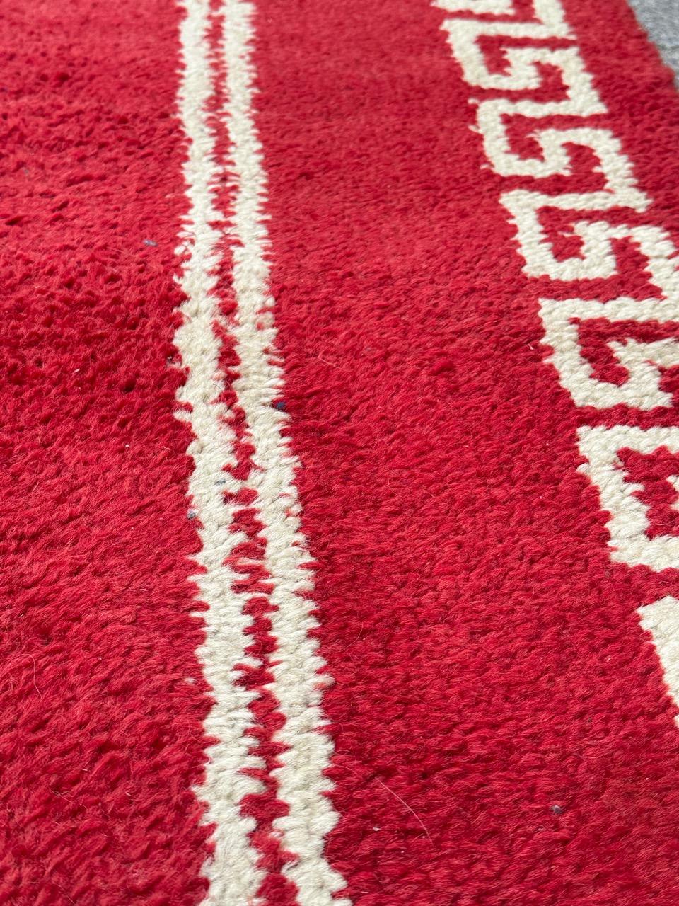 Bobyrugs hübscher französischer Art-déco-Teppich aus der Mitte des Jahrhunderts  im Angebot 1