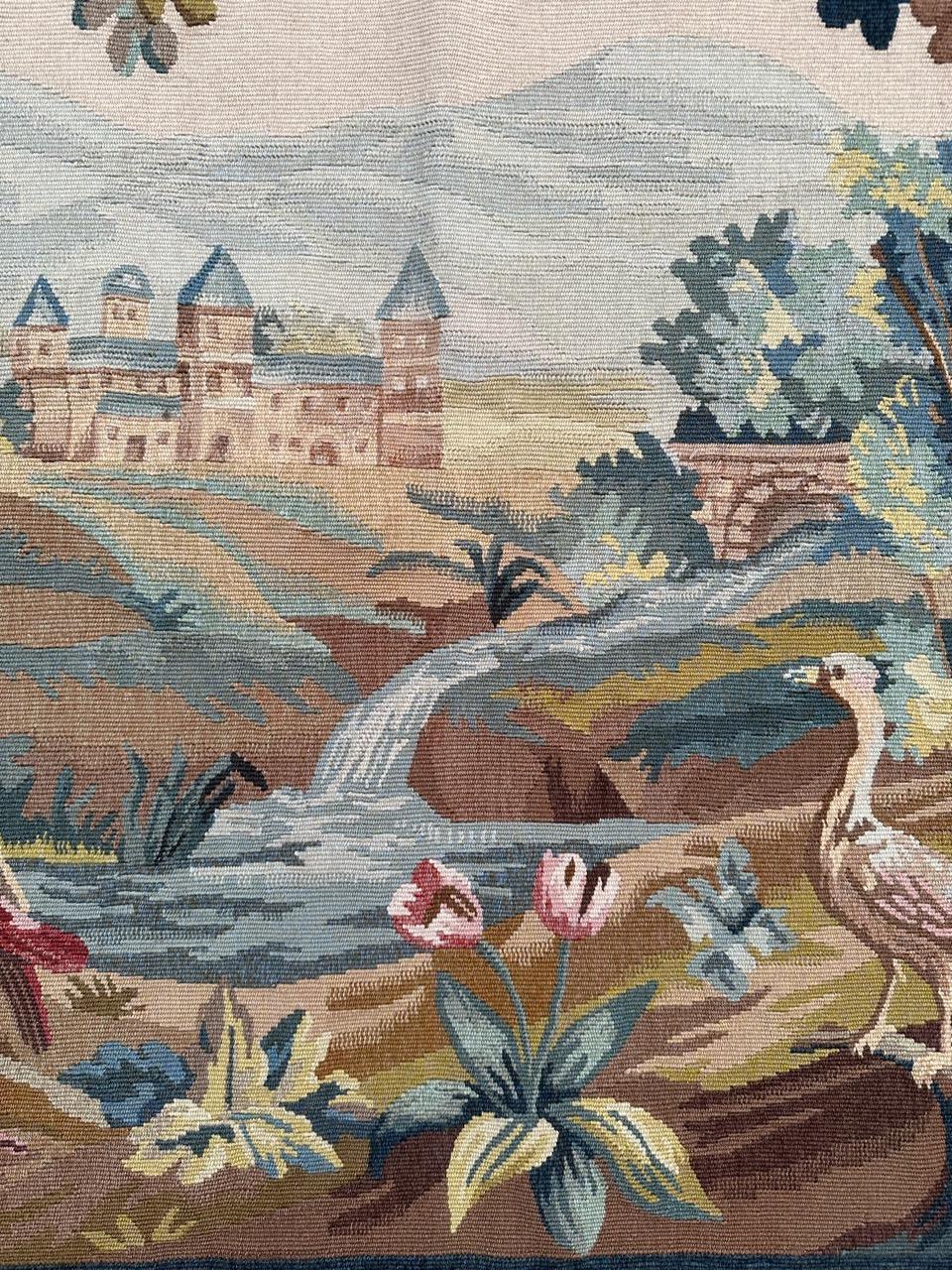 Français La jolie tapisserie d'Aubusson du milieu du siècle de Bobyrug  en vente
