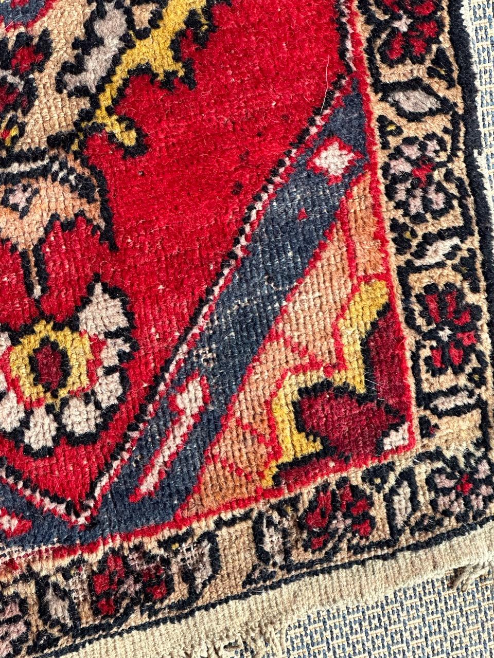 Bobyrug’s pretty mid century Turkish rug  In Distressed Condition For Sale In Saint Ouen, FR