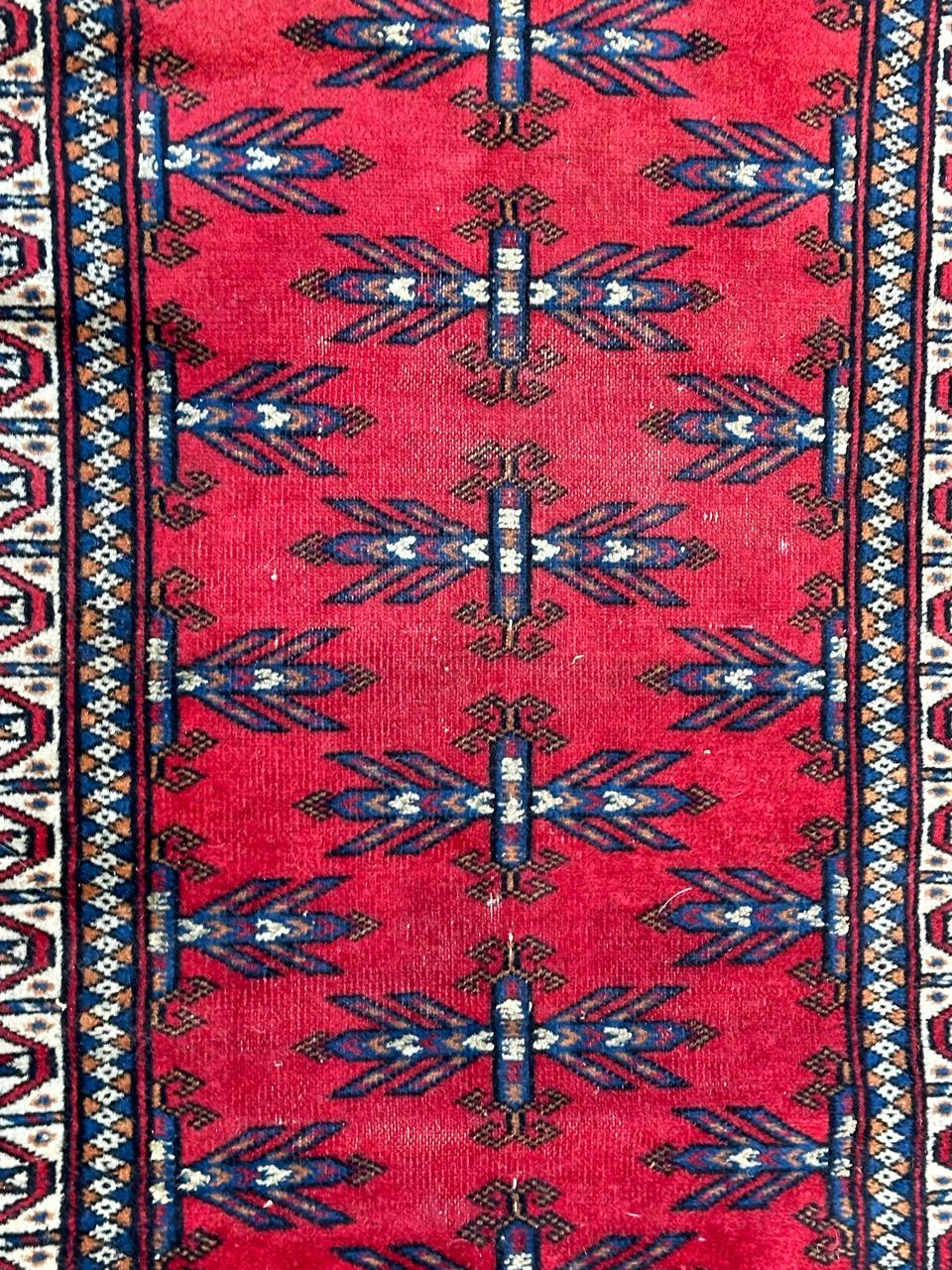 Pretty mid century Turkmen Baluch rug with nice tribal design and beautiful colours with a red field, entirely hand knotted with wool on wool foundation 

✨✨✨
