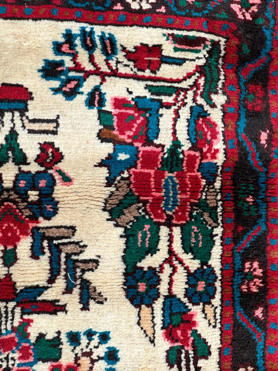 Bobyrugs hübscher kleiner Vintage-Hamadan-Teppich  (Ende des 20. Jahrhunderts) im Angebot