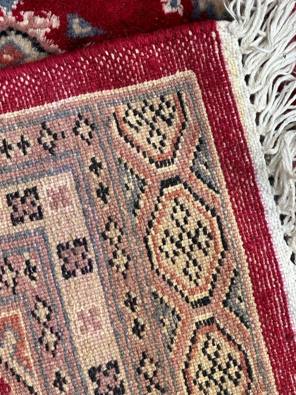 Petit tapis pakistanais vintage en vente 2