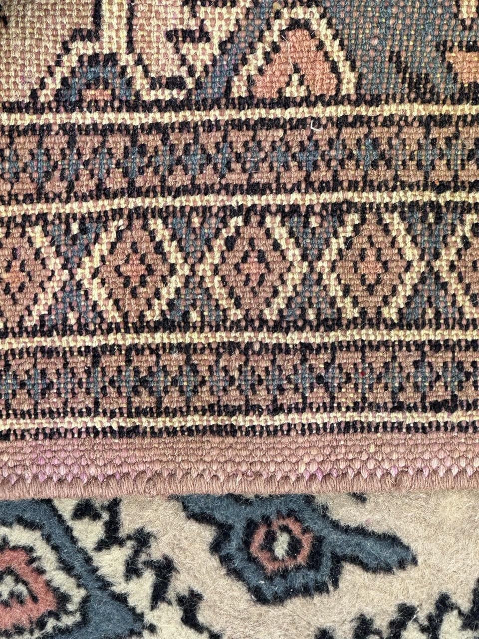 pretty small vintage Pakistani rug For Sale 4