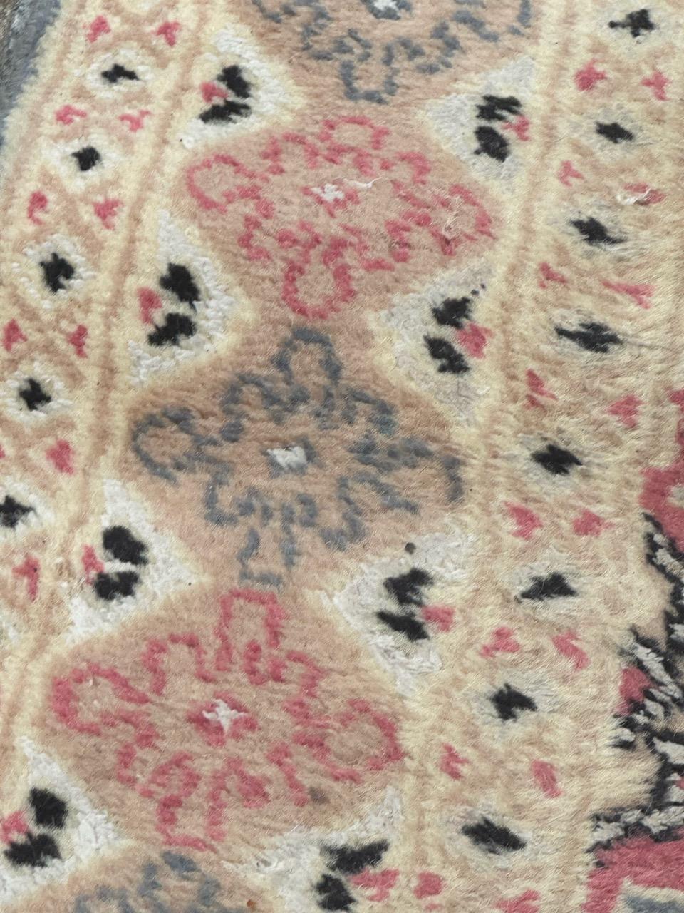  pretty small vintage Pakistani rug For Sale 7