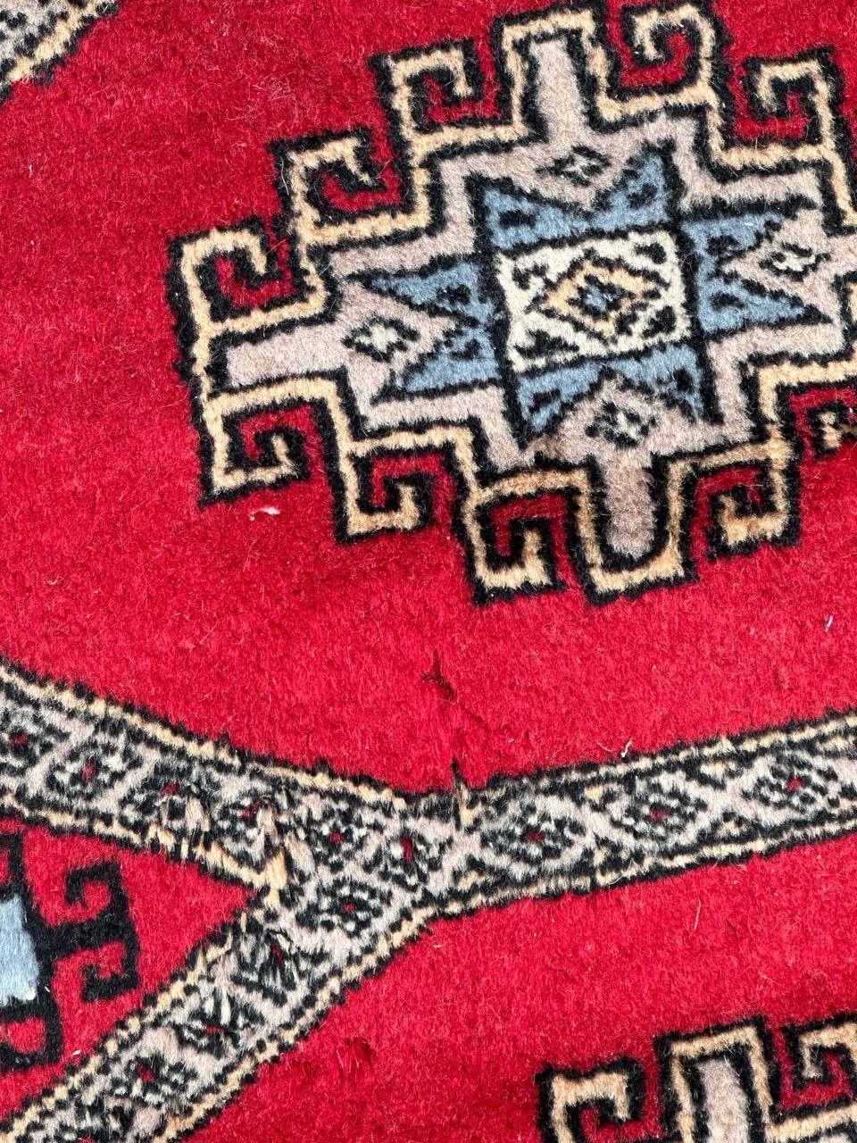 Bobyrugs hübscher kleiner pakistanischer Vintage-Teppich (Handgeknüpft) im Angebot