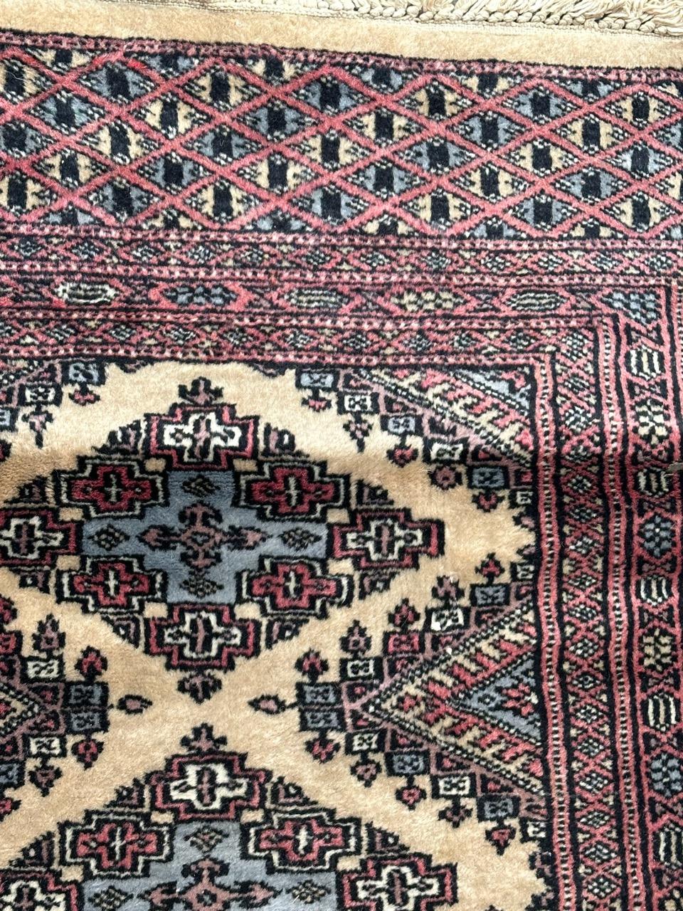  pretty small vintage Pakistani rug In Good Condition For Sale In Saint Ouen, FR