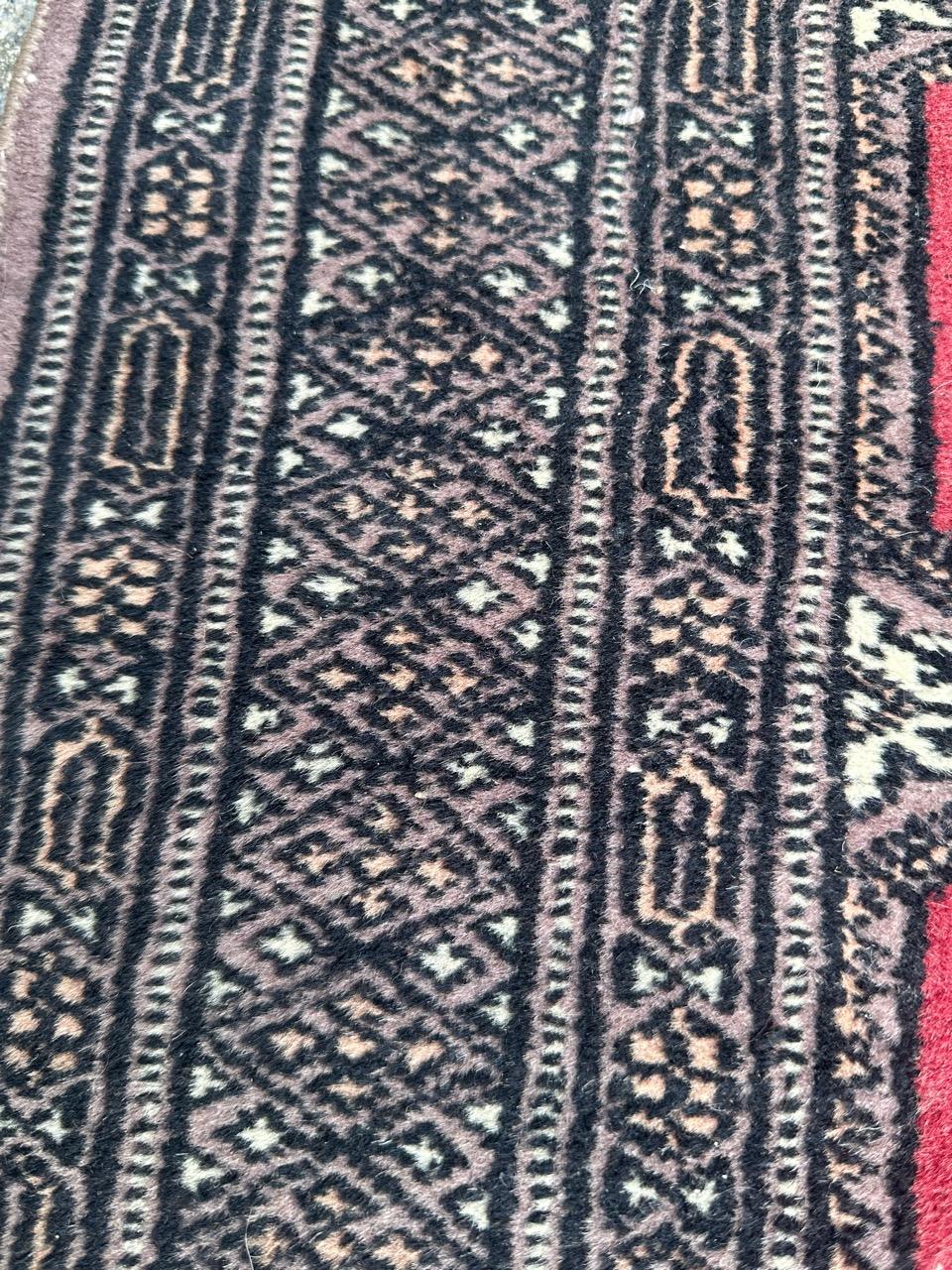 Wool pretty small vintage Pakistani rug For Sale