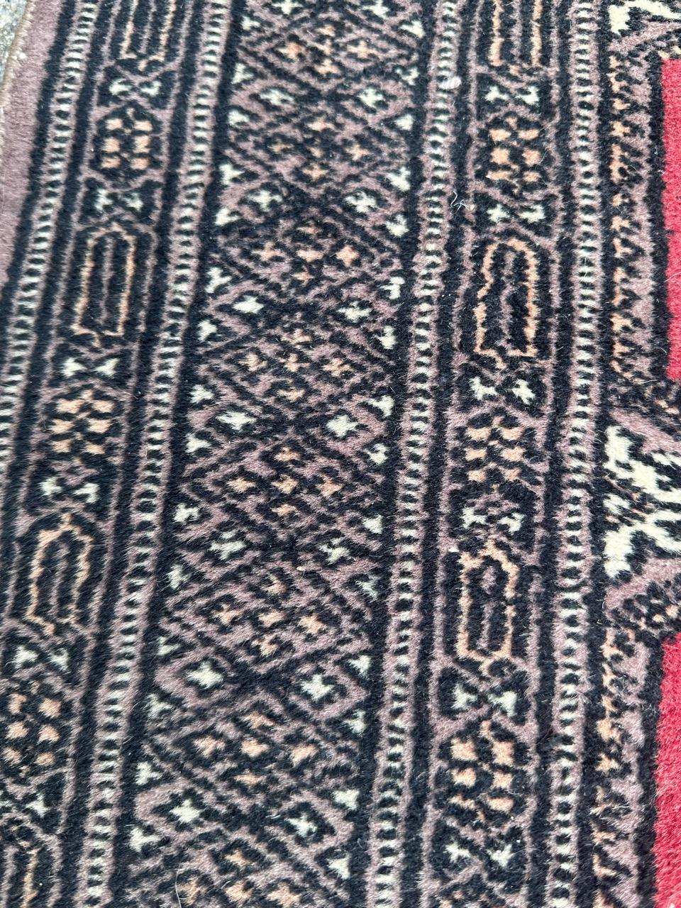 Fin du 20e siècle Petit tapis pakistanais vintage en vente