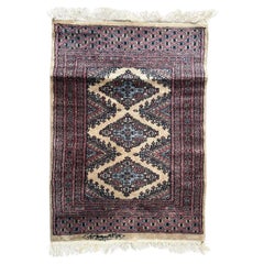  pretty small vintage Pakistani rug