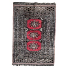 Kleiner, hübscher Pakistanischer Vintage-Teppich