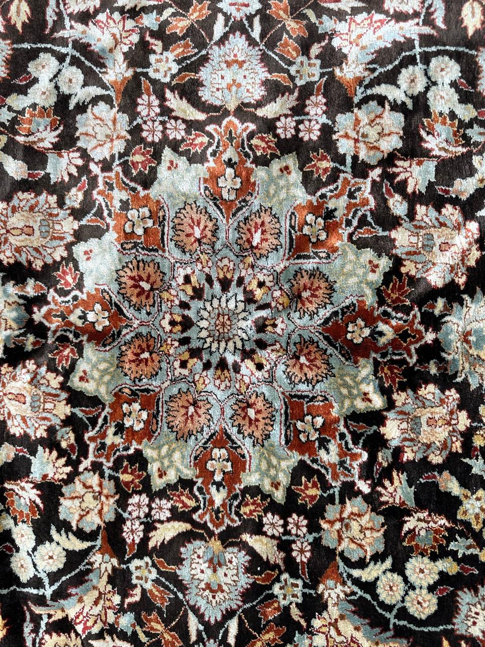 Bobyrug’s Pretty very fine Sino Persian silk rug  In Good Condition For Sale In Saint Ouen, FR
