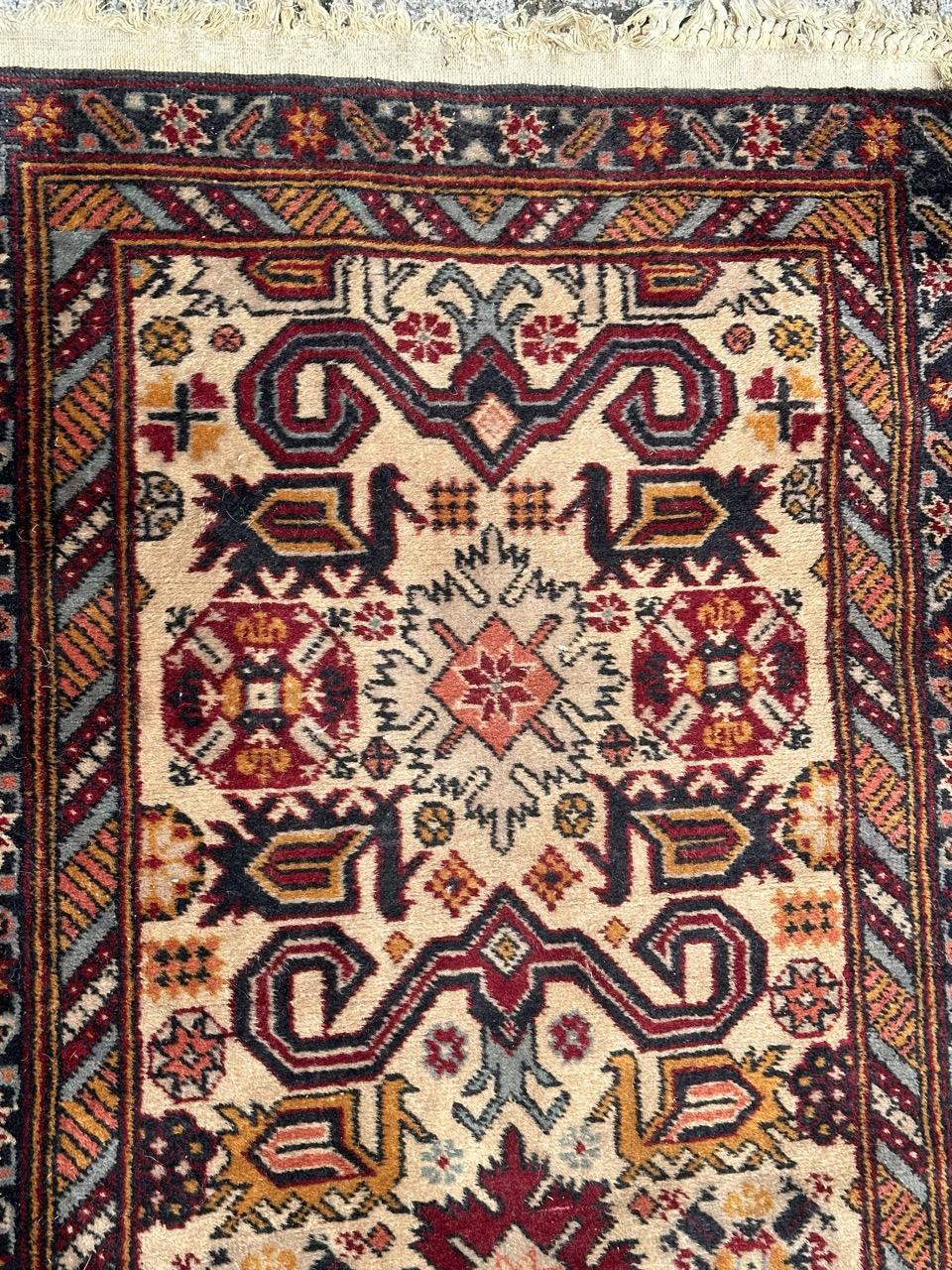 Bobyrugs hübscher Vintage-Teppich aus Aserbaidschan im Zustand „Gut“ im Angebot in Saint Ouen, FR