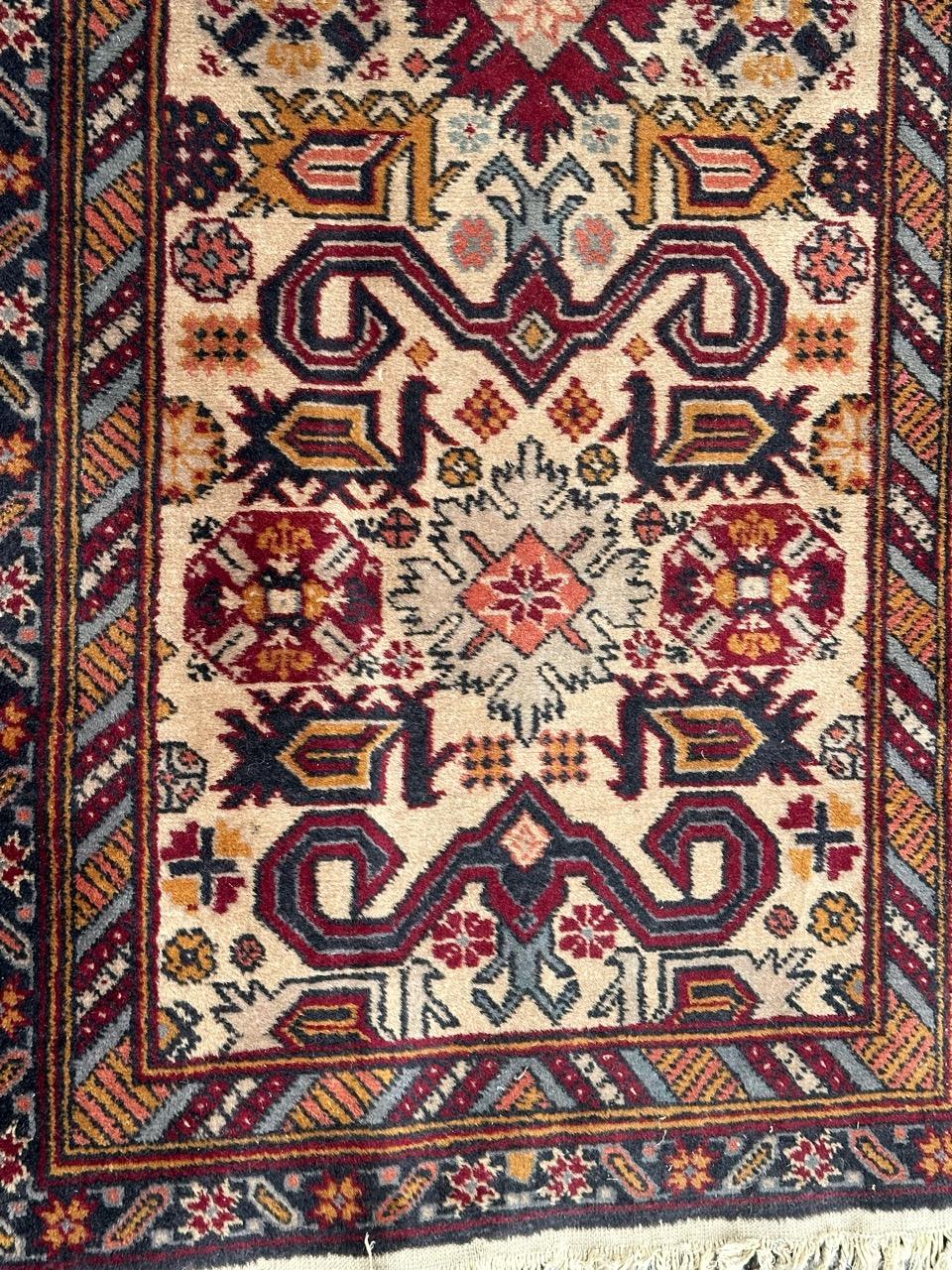 Bobyrugs hübscher Vintage-Teppich aus Aserbaidschan (20. Jahrhundert) im Angebot