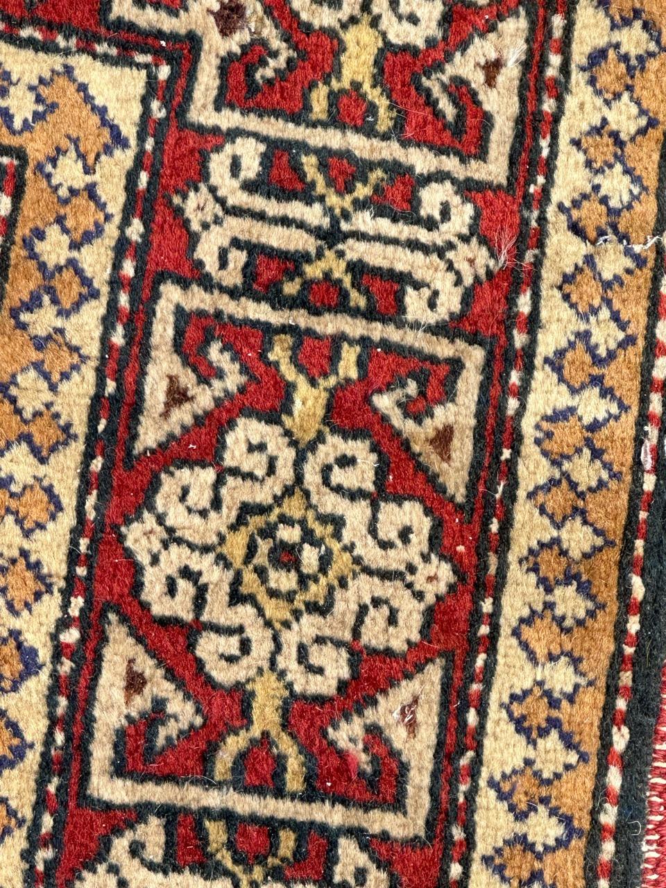 Bobyrugs hübscher Vintage-Teppich aus Aserbaidschan im Angebot 1