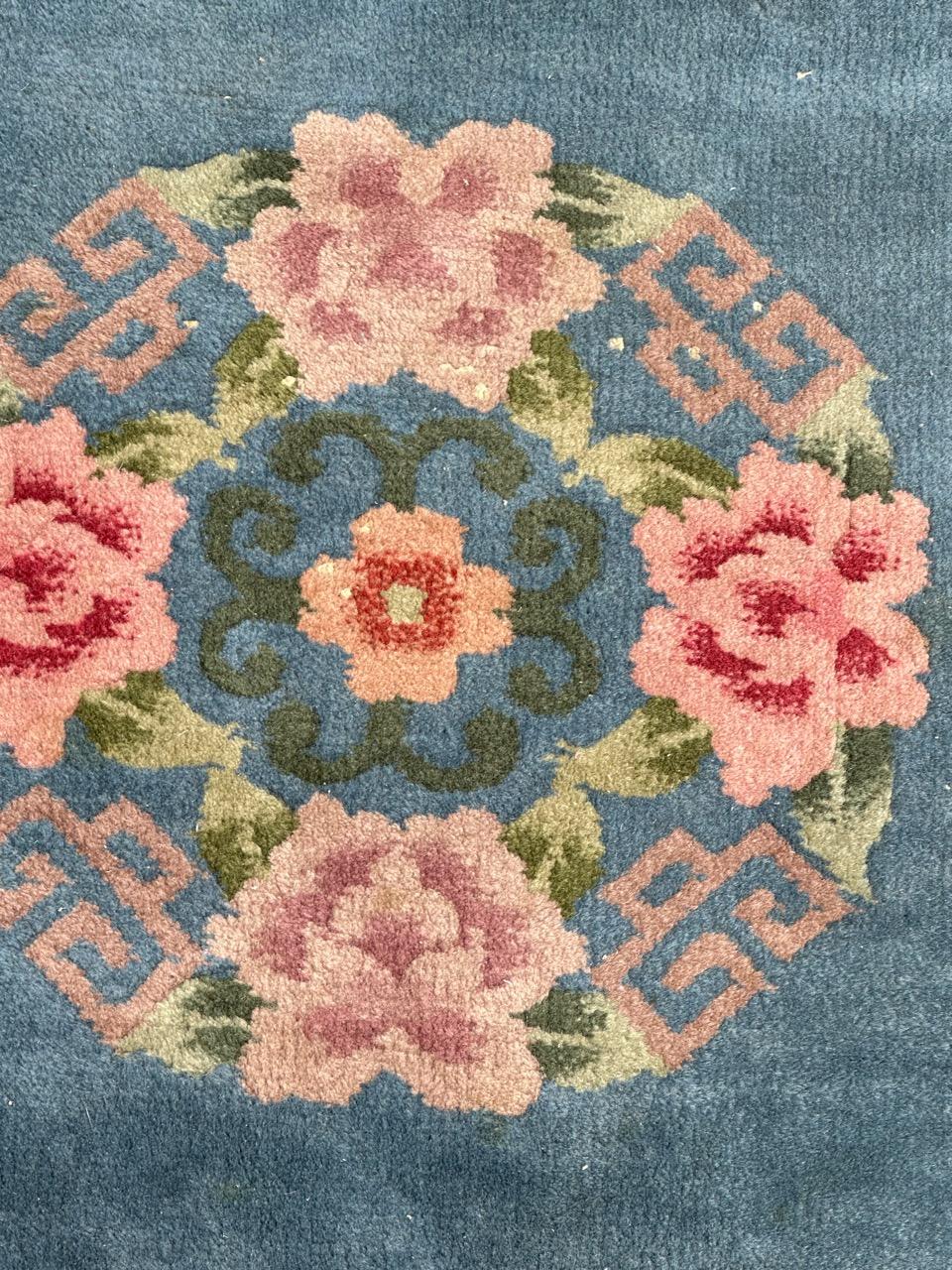 Bobyrug’s pretty vintage Chinese rug  For Sale 3
