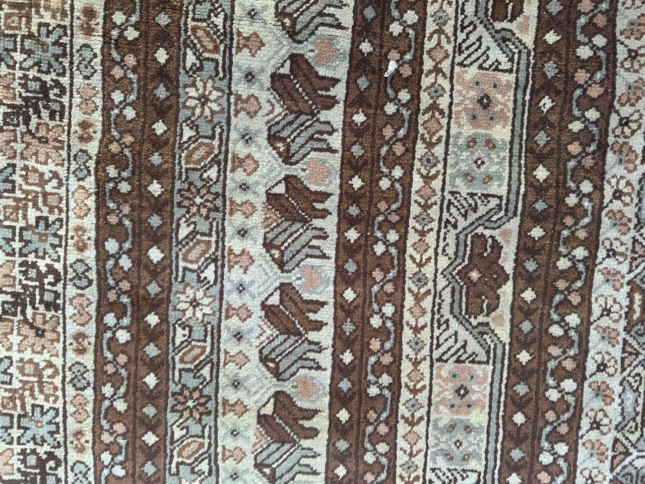 Il bel tappeto tunisino vintage di Bobyrug in vendita 3