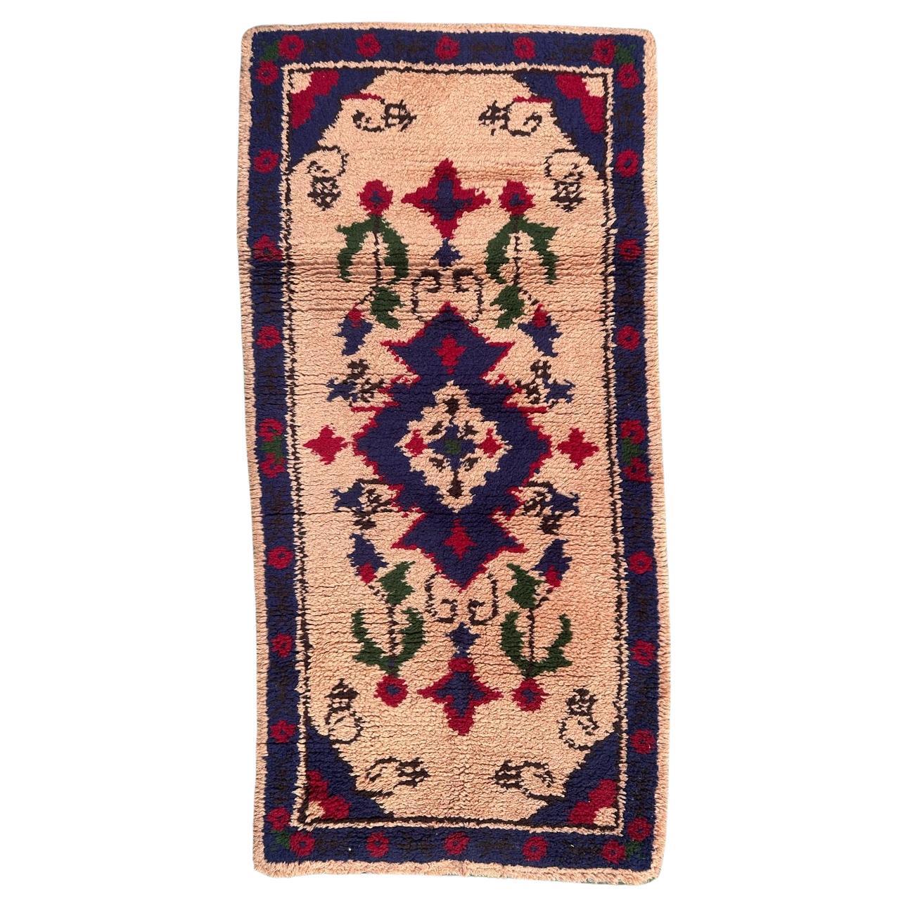 Bobyrug’s pretty vintage French Cogolin rug oushak design 