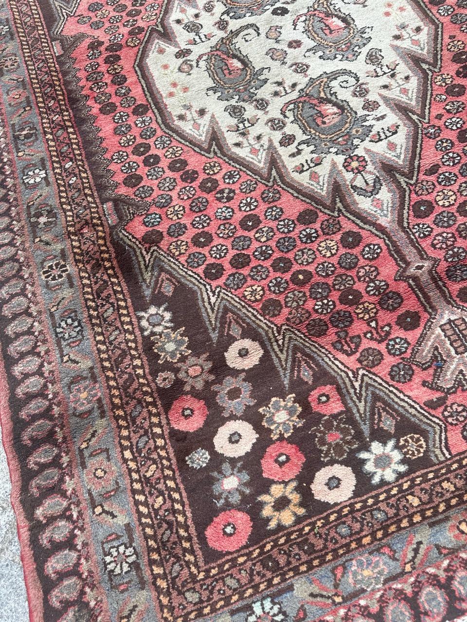 Hand-Knotted  pretty vintage Hamadan rug For Sale