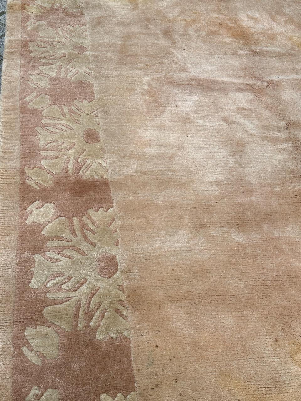 Bobyrug’s pretty vintage modern design Nepalese rug  In Good Condition For Sale In Saint Ouen, FR