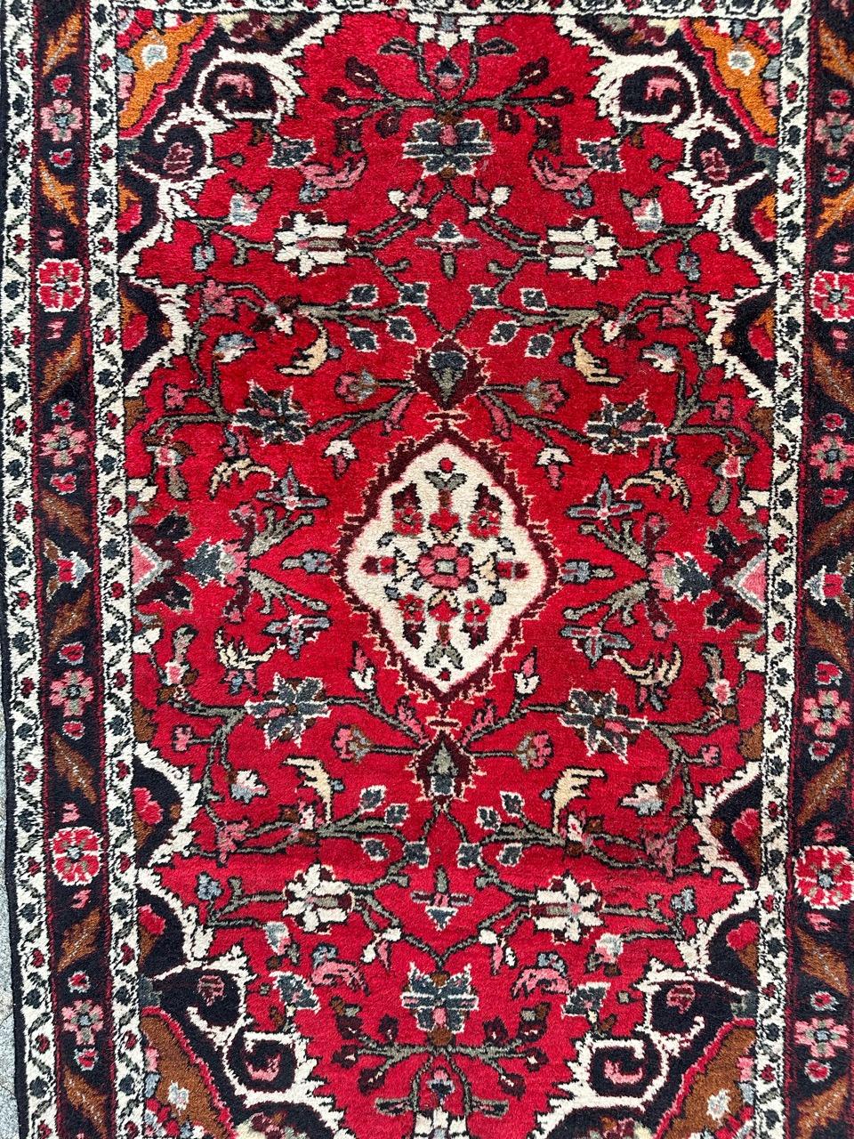 Bobyrug’s pretty vintage moussel rug  For Sale 7