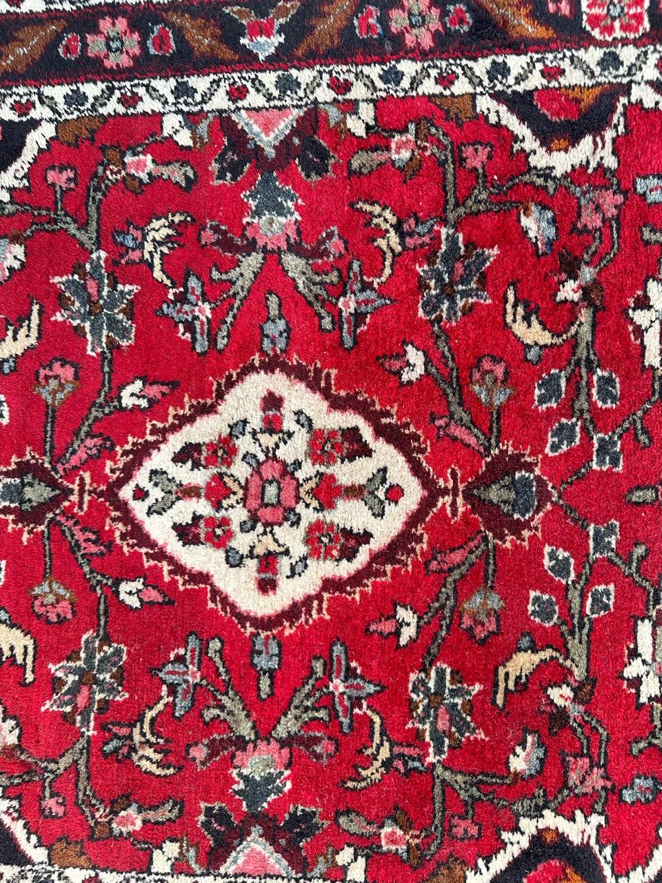 Asiatique Le joli tapis moussel vintage de Bobyrug en vente