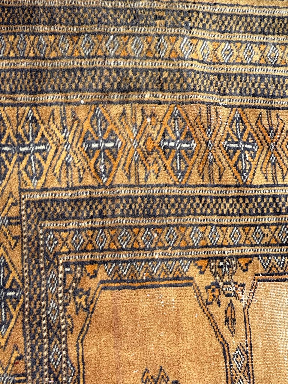 Bobyrugs hübscher alter pakistanischer Tschowal-Teppich im turkmenischen Stil  im Angebot 2