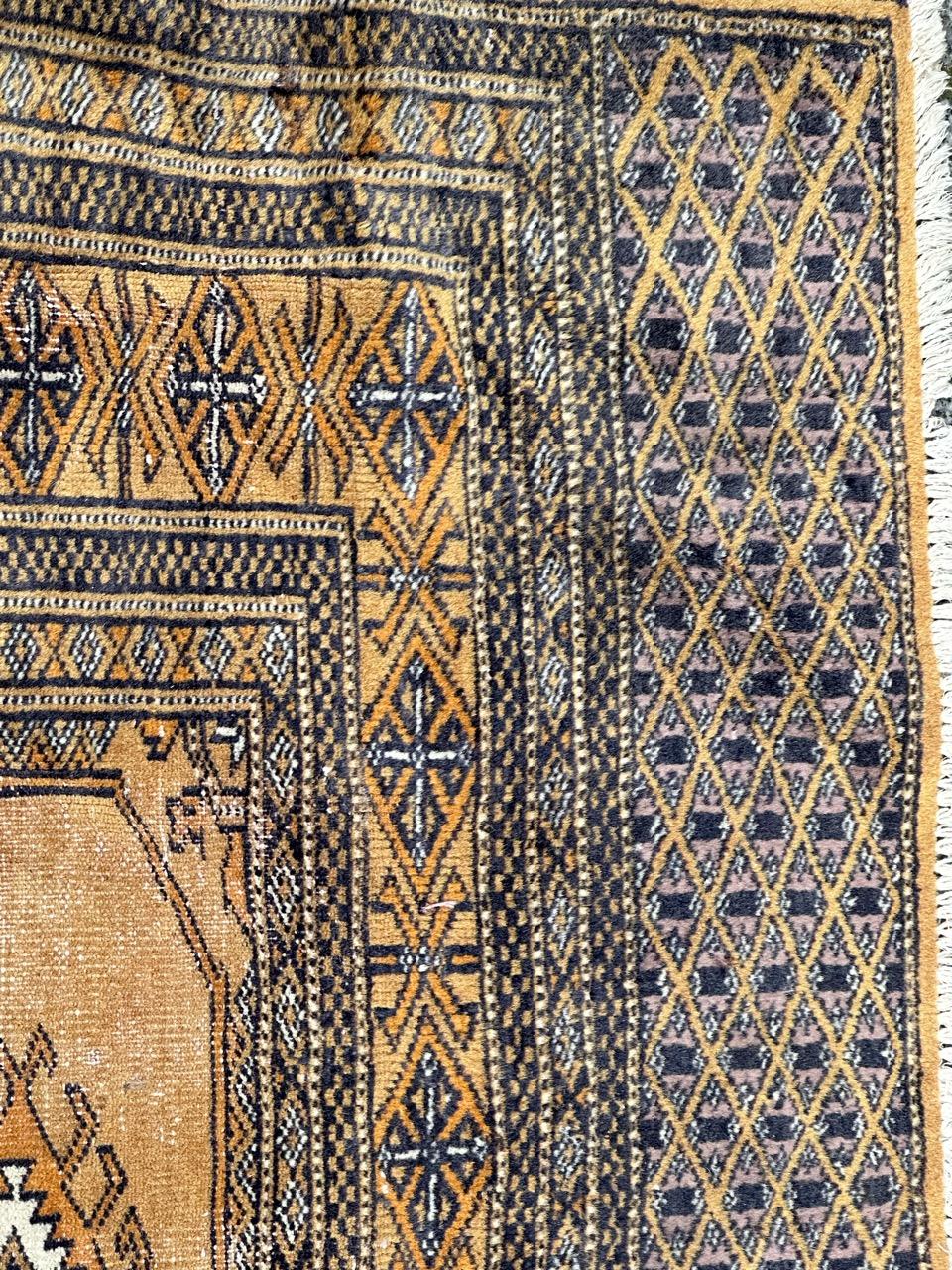 Bobyrugs hübscher alter pakistanischer Tschowal-Teppich im turkmenischen Stil  im Angebot 3