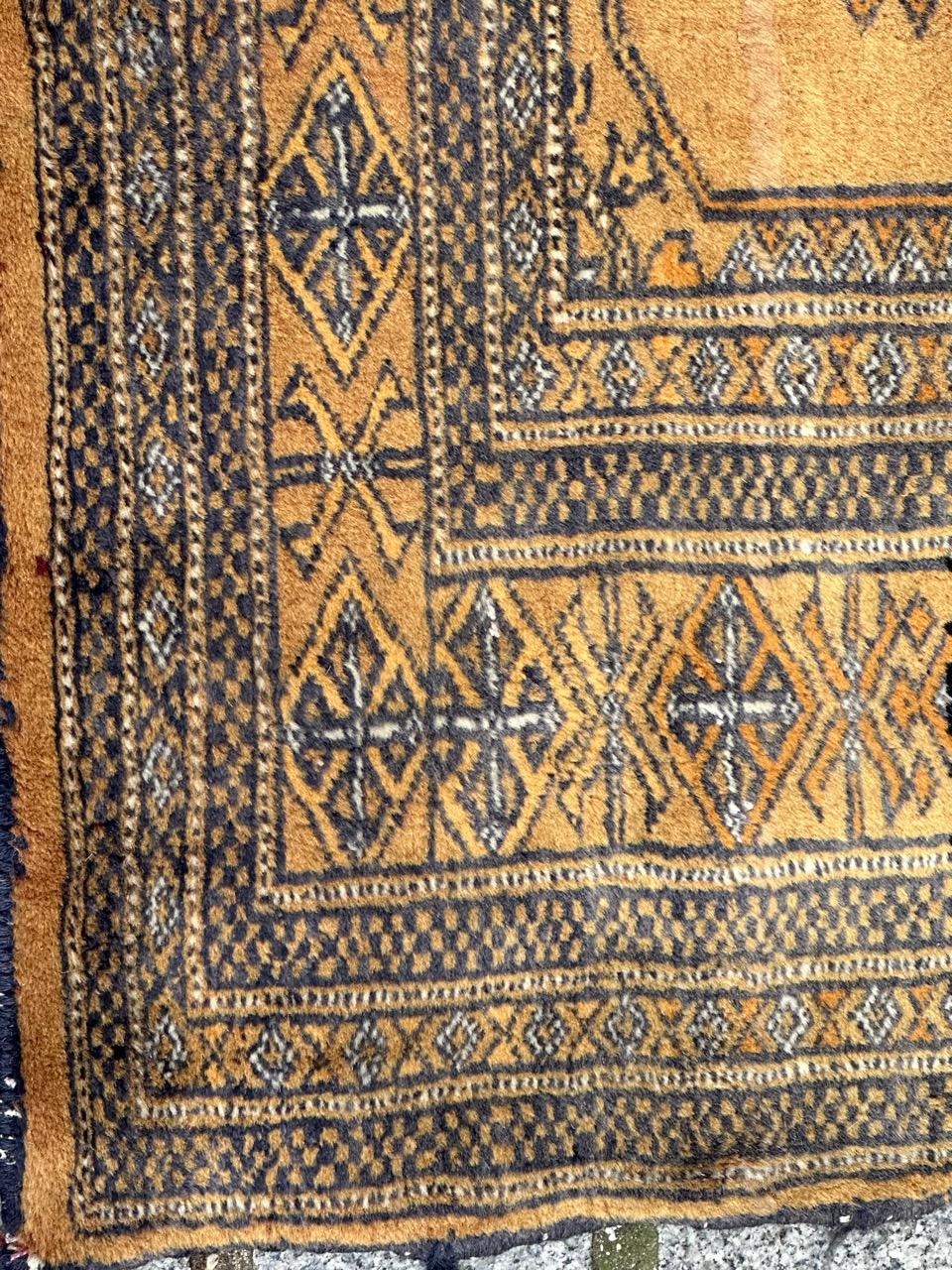 Bobyrugs hübscher alter pakistanischer Tschowal-Teppich im turkmenischen Stil  im Angebot 5
