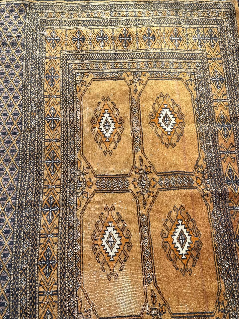 Bobyrugs hübscher alter pakistanischer Tschowal-Teppich im turkmenischen Stil  im Angebot 9