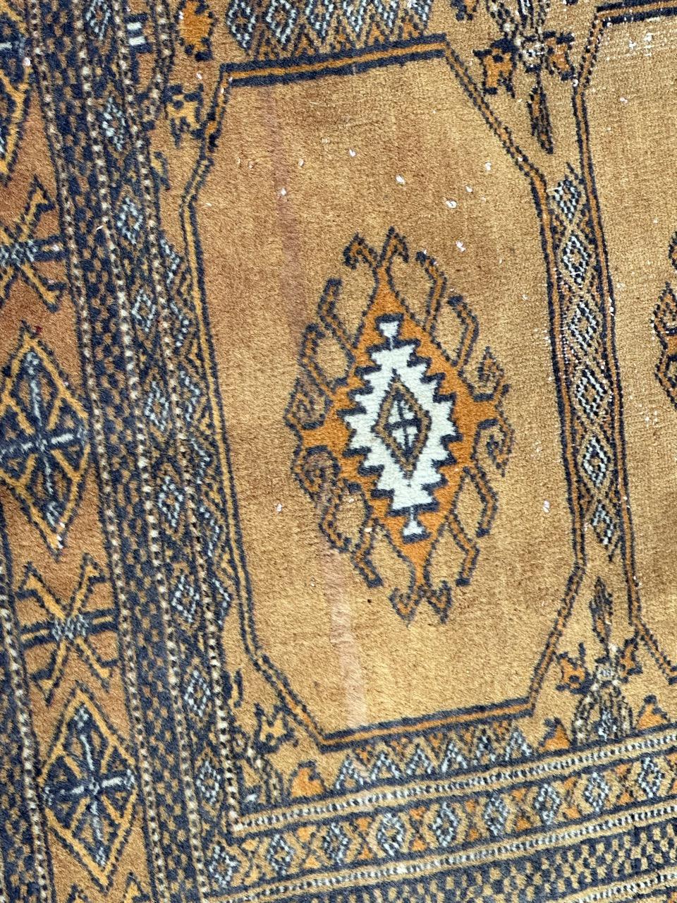 Bobyrugs hübscher alter pakistanischer Tschowal-Teppich im turkmenischen Stil  (Wolle) im Angebot