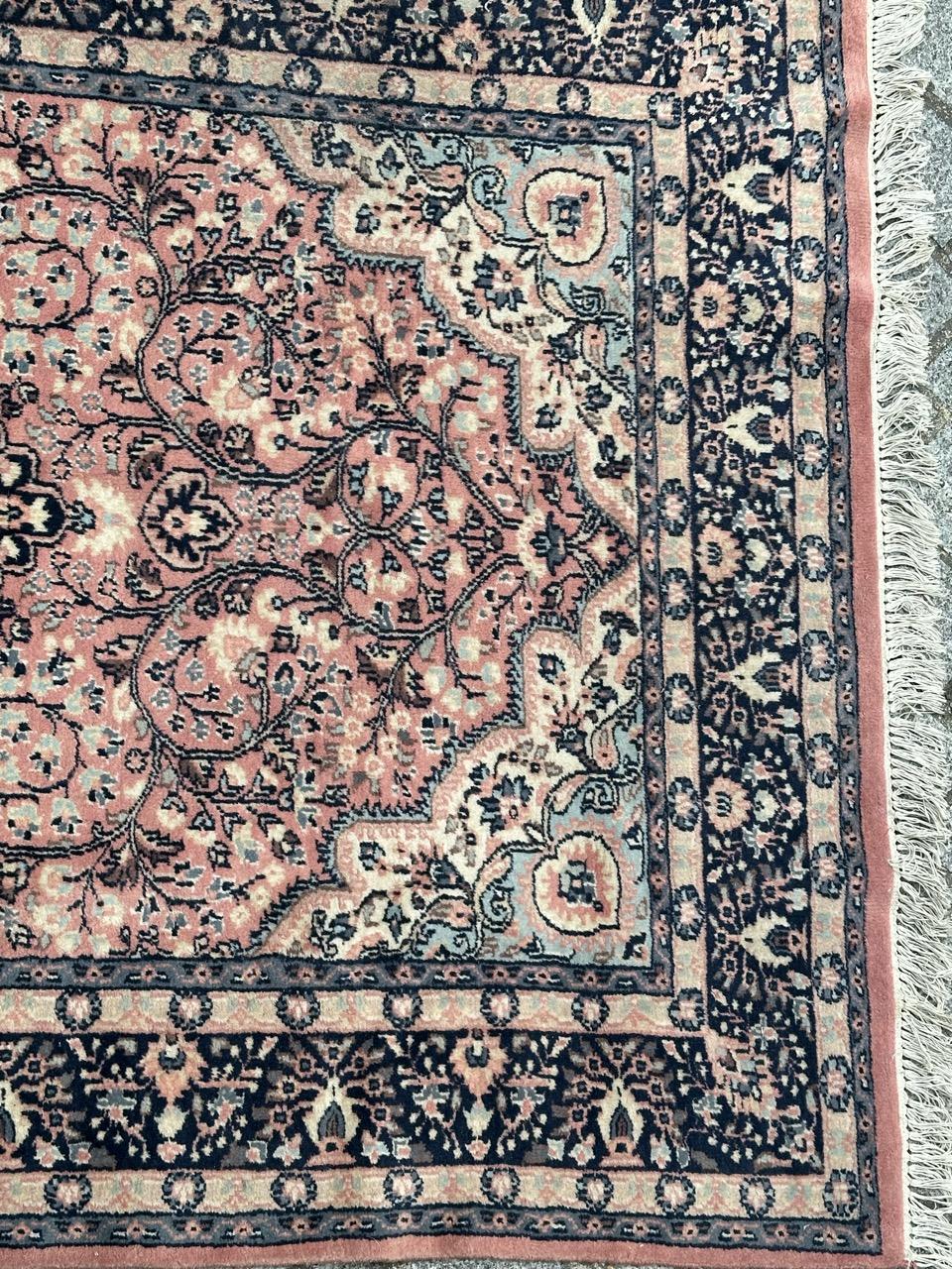 Wool Bobyrug’s pretty vintage Pakistani rug  For Sale