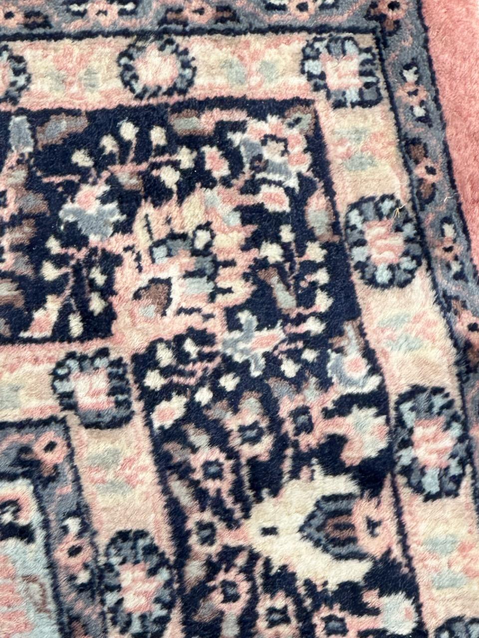 Bobyrugs hübscher pakistanischer Vintage-Teppich  (Wolle) im Angebot